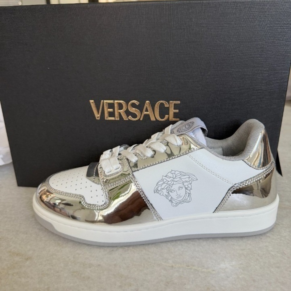 Versace Medusa White Leather Men's Sneaker, 1013377, Silver patent leather, 40.5 - Picture 3 of 12
